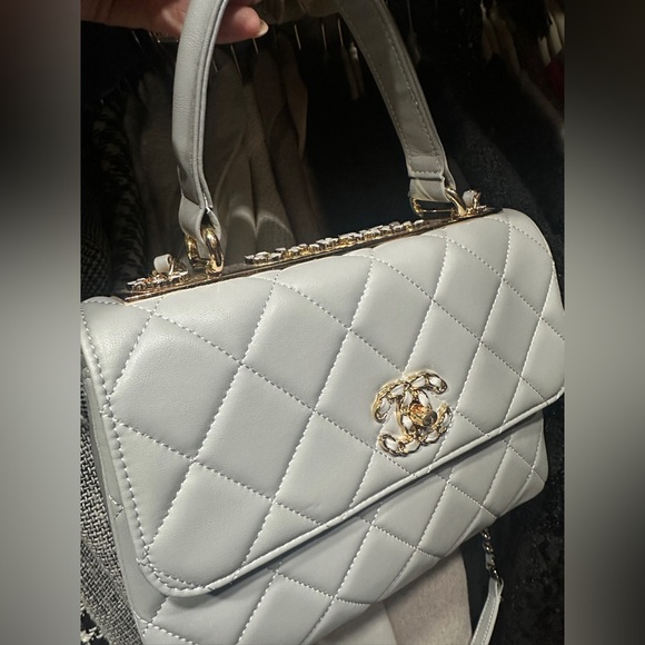 Gray Quilted Handbag - Picture 5 of 6